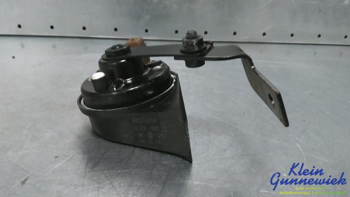 Używane Klakson Renault Megane Cena € 45,00 Procedura marży oferowane przez Klein Gunnewiek Autodemontage & Motorentechniek