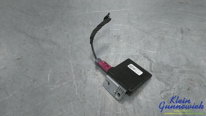 Używane Antena Audi Q4 Cena € 27,00 Procedura marży oferowane przez Klein Gunnewiek Autodemontage & Motorentechniek