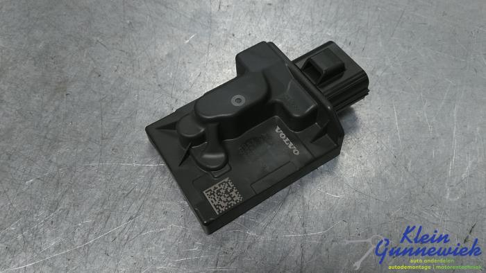 Usagé Module pompe carburant Volvo V90 Prix € 47,00 Règlement à la marge proposé par Klein Gunnewiek Autodemontage & Motorentechniek