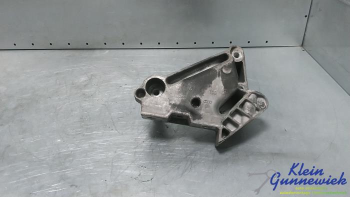 Usagé Support moteur Volkswagen Caddy Prix € 25,00 Règlement à la marge proposé par Klein Gunnewiek Autodemontage & Motorentechniek