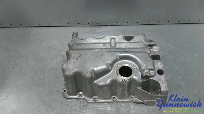 Usagé Couvercle carter Volkswagen Polo Prix € 45,00 Règlement à la marge proposé par Klein Gunnewiek Autodemontage & Motorentechniek