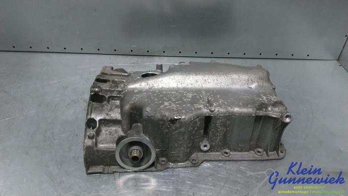 Usagé Couvercle carter Volkswagen Golf Sportsvan Prix € 50,00 Règlement à la marge proposé par Klein Gunnewiek Autodemontage & Motorentechniek