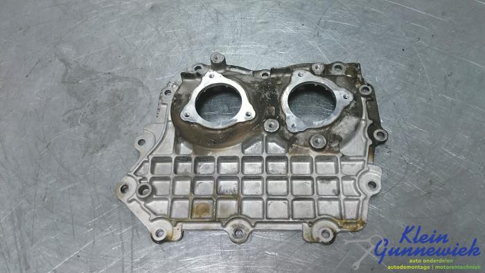 Usagé Couvercle de distribution Mercedes C-Klasse Prix € 30,00 Règlement à la marge proposé par Klein Gunnewiek Autodemontage & Motorentechniek