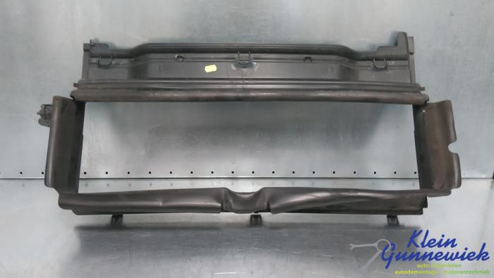 Begagnade Lufttratt Volvo V90 Pris € 50,00 Marginaltabell erbjuds av Klein Gunnewiek Autodemontage & Motorentechniek