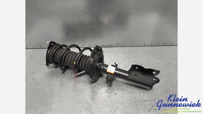 Używane Stopa amortyzatora prawy tyl Renault Megane Cena € 145,00 Procedura marży oferowane przez Klein Gunnewiek Autodemontage & Motorentechniek