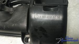 Ventildeckel van een Mercedes C-Klasse 2010
