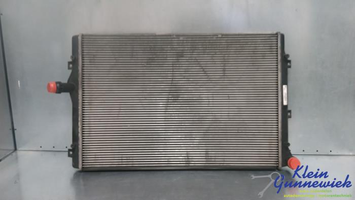 Usagé Radiateur Volkswagen Golf Prix € 38,00 Règlement à la marge proposé par Klein Gunnewiek Autodemontage & Motorentechniek