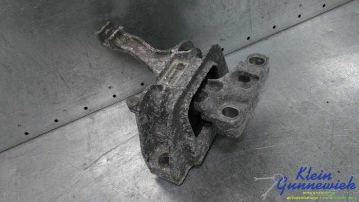 Used Engine mount Volkswagen E-Golf Price € 45,00 Margin scheme offered by Klein Gunnewiek Autodemontage & Motorentechniek
