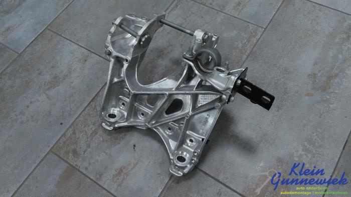 Begagnade Underram Audi A8 Pris € 95,00 Marginaltabell erbjuds av Klein Gunnewiek Autodemontage & Motorentechniek