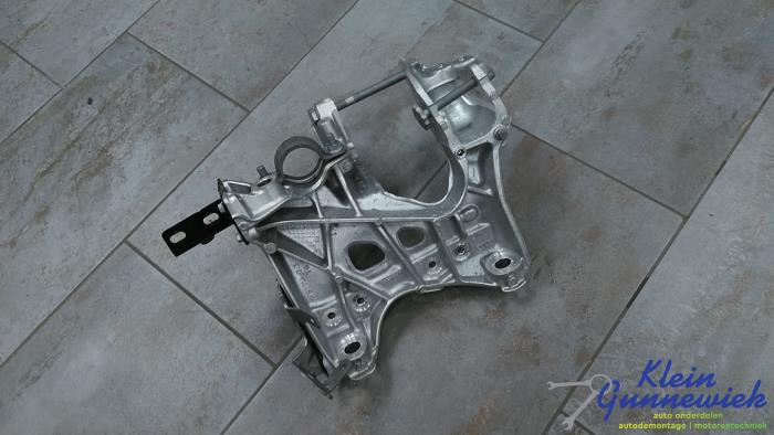 Begagnade Underram Audi A8 Pris € 95,00 Marginaltabell erbjuds av Klein Gunnewiek Autodemontage & Motorentechniek