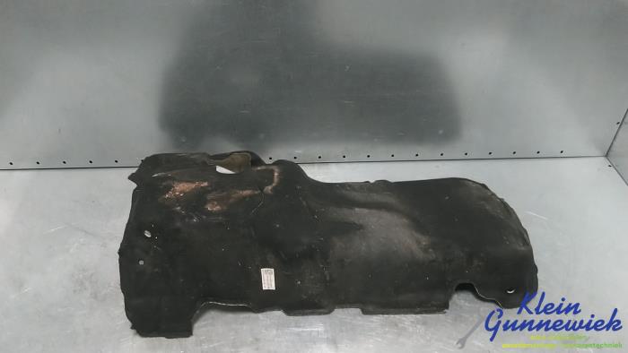 Begagnade Motorskyddspanel BMW Z4 Pris € 25,00 Marginaltabell erbjuds av Klein Gunnewiek Autodemontage & Motorentechniek
