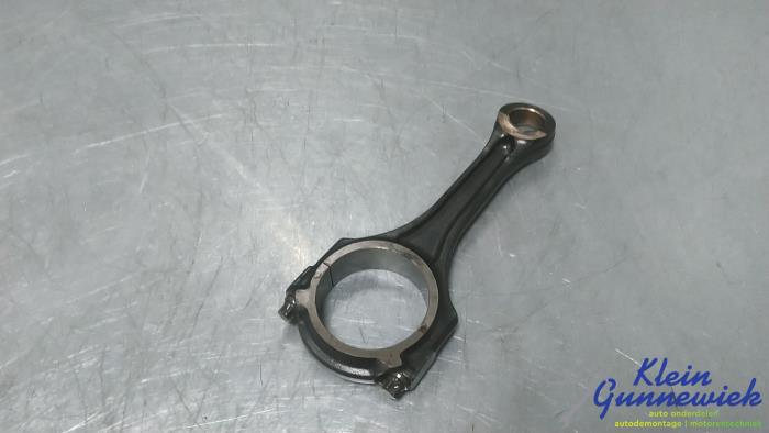 Usagé Bielle Mercedes C-Klasse Prix € 71,00 Règlement à la marge proposé par Klein Gunnewiek Autodemontage & Motorentechniek