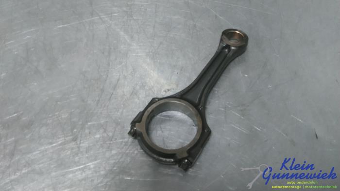 Usagé Bielle Mercedes C-Klasse Prix € 71,00 Règlement à la marge proposé par Klein Gunnewiek Autodemontage & Motorentechniek