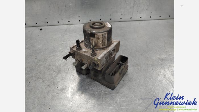 Usagé Pompe ABS Volkswagen Caddy Prix € 140,00 Règlement à la marge proposé par Klein Gunnewiek Autodemontage & Motorentechniek