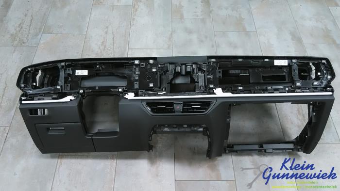 Używane Panel Volkswagen Tiguan Cena € 995,00 Procedura marży oferowane przez Klein Gunnewiek Autodemontage & Motorentechniek