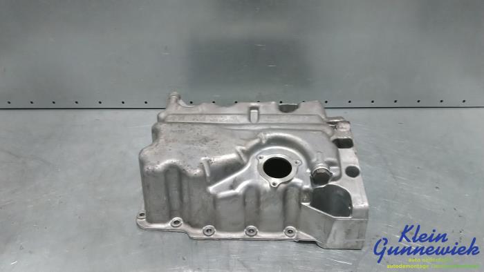 Usagé Couvercle carter Skoda Fabia Prix € 45,00 Règlement à la marge proposé par Klein Gunnewiek Autodemontage & Motorentechniek