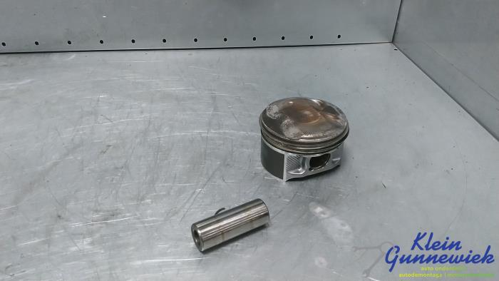 Usados Pistón Opel Insignia Precio € 60,00 Norma de margen ofrecido por Klein Gunnewiek Autodemontage & Motorentechniek