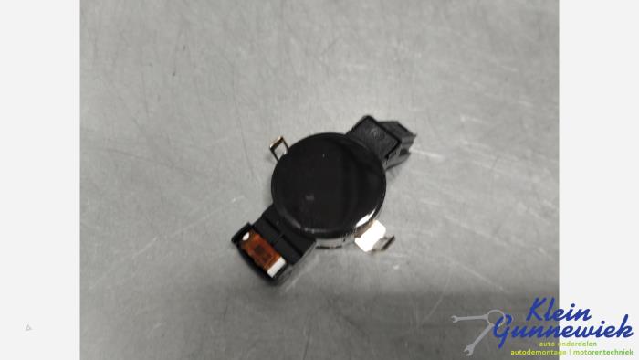 Begagnade Regnsensor Mercedes EQS Pris € 37,00 Marginaltabell erbjuds av Klein Gunnewiek Autodemontage & Motorentechniek
