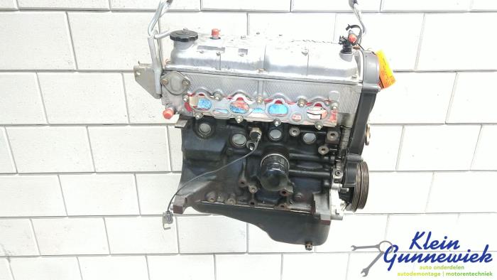 Engine from a Mazda Demio 2000