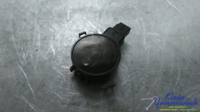 Begagnade Regnsensor Renault Clio Pris € 26,00 Marginaltabell erbjuds av Klein Gunnewiek Autodemontage & Motorentechniek