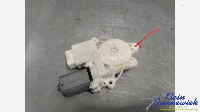 Usados Motor de ventanilla de puerta BMW XM Precio € 35,00 Norma de margen ofrecido por Klein Gunnewiek Autodemontage & Motorentechniek