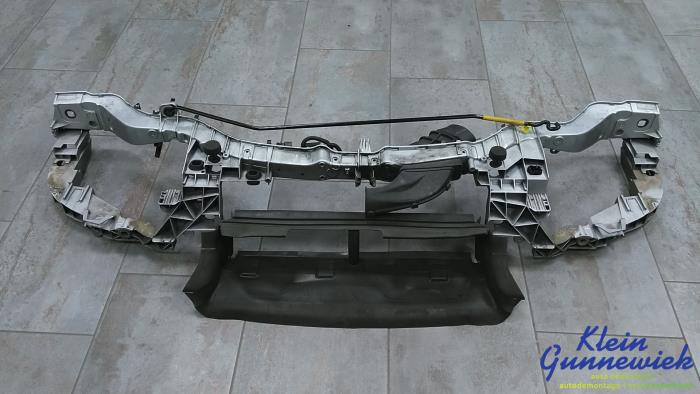 Begagnade Front Ford Focus Pris € 72,00 Marginaltabell erbjuds av Klein Gunnewiek Autodemontage & Motorentechniek