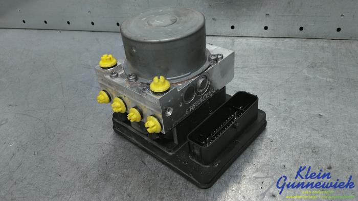 Used ABS pump Cupra Terramar Price € 295,00 Margin scheme offered by Klein Gunnewiek Autodemontage & Motorentechniek