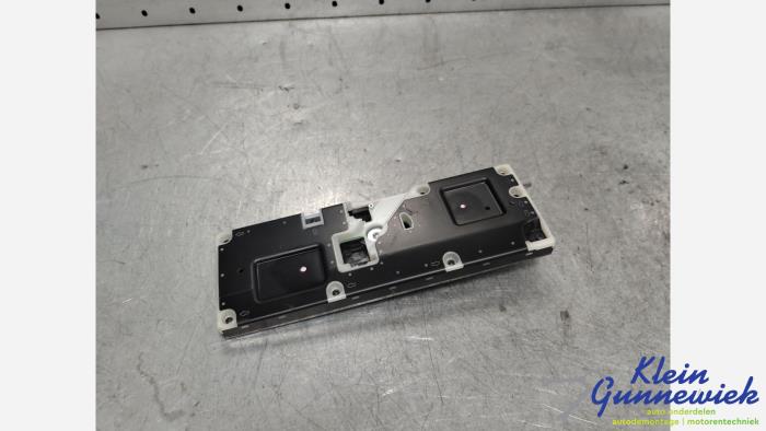 Używane Antena Cupra Terramar Cena € 175,00 Procedura marży oferowane przez Klein Gunnewiek Autodemontage & Motorentechniek