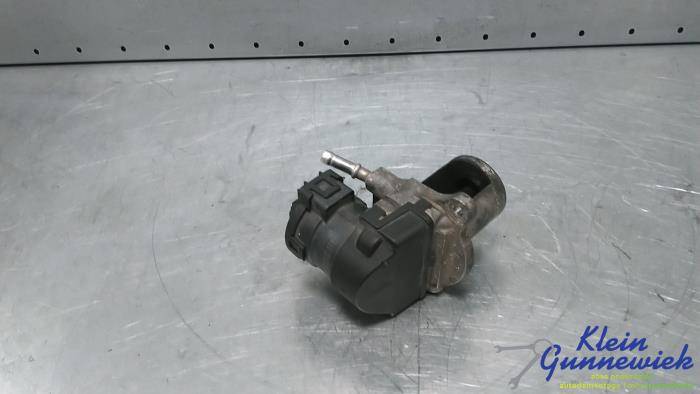 Gebrauchte AGR Ventil Mercedes Viano Preis € 100,00 Margenregelung angeboten von Klein Gunnewiek Autodemontage & Motorentechniek
