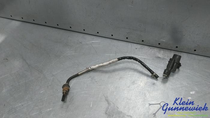 Usagé Sensor température d’échappement Mercedes Viano Prix € 30,00 Règlement à la marge proposé par Klein Gunnewiek Autodemontage & Motorentechniek