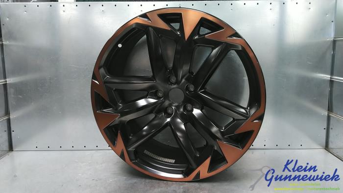 Używane Obrecz Cupra Terramar Cena € 445,00 Procedura marży oferowane przez Klein Gunnewiek Autodemontage & Motorentechniek