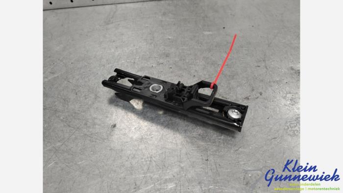 Begagnade Diverse Mercedes Sprinter Pris € 25,00 Marginaltabell erbjuds av Klein Gunnewiek Autodemontage & Motorentechniek