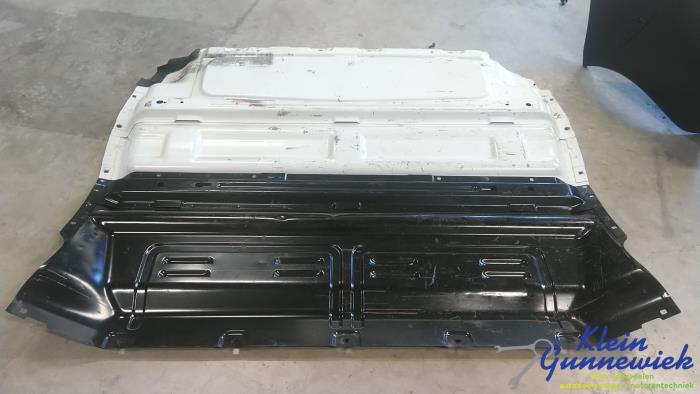 Używane Przegroda kabiny Renault Trafic Cena € 150,00 Procedura marży oferowane przez Klein Gunnewiek Autodemontage & Motorentechniek