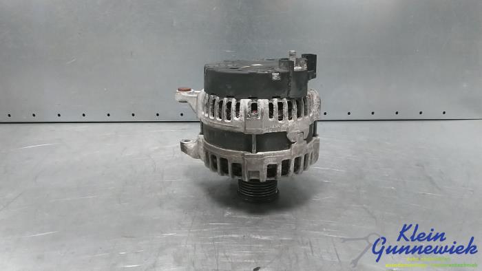 Used Dynamo Mercedes C-Klasse Price € 68,00 Margin scheme offered by Klein Gunnewiek Autodemontage & Motorentechniek