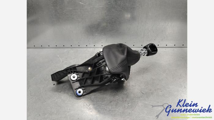 Begagnade Växelspak Ford Transit Custom Pris € 95,00 Marginaltabell erbjuds av Klein Gunnewiek Autodemontage & Motorentechniek