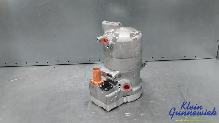 Usagé Pompe clim BMW XM Prix € 695,00 Règlement à la marge proposé par Klein Gunnewiek Autodemontage & Motorentechniek