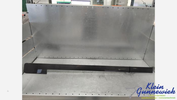 Begagnade Dekorstripe Ford Transit Custom Pris € 85,00 Marginaltabell erbjuds av Klein Gunnewiek Autodemontage & Motorentechniek
