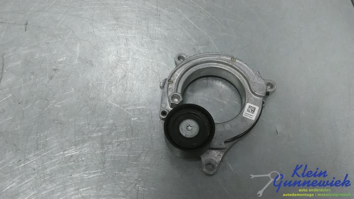 Usados Rodillo tensor correa múltiple BMW 4-Serie Precio € 35,00 Norma de margen ofrecido por Klein Gunnewiek Autodemontage & Motorentechniek