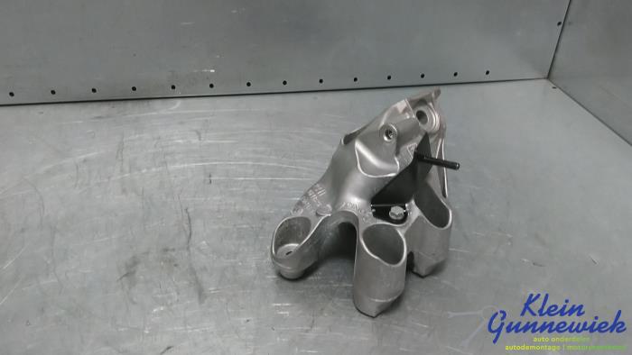 Used Engine mount BMW XM Price € 50,00 Margin scheme offered by Klein Gunnewiek Autodemontage & Motorentechniek