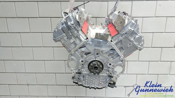Engine from a BMW XM 2023
