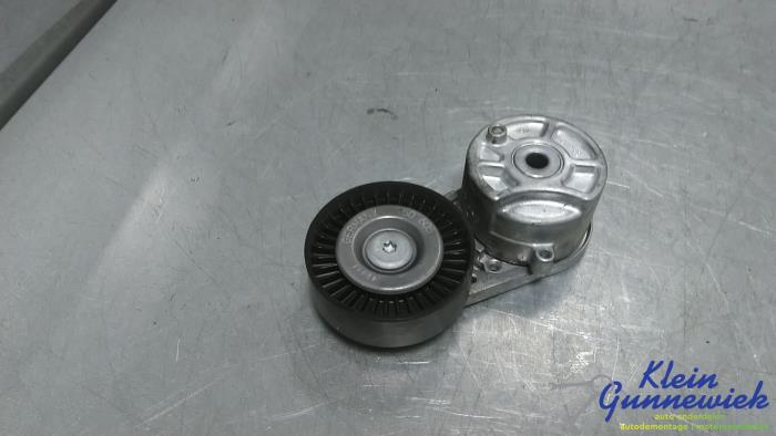 Usados Rodillo tensor correa múltiple Ford Transit Custom Precio € 30,00 Norma de margen ofrecido por Klein Gunnewiek Autodemontage & Motorentechniek