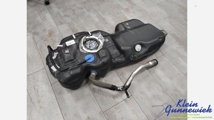 Begagnade Tank Ford Transit Custom Pris € 125,00 Marginaltabell erbjuds av Klein Gunnewiek Autodemontage & Motorentechniek