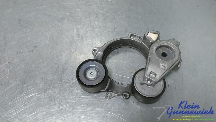 Usados Rodillo tensor correa múltiple Volkswagen Golf Precio € 75,00 Norma de margen ofrecido por Klein Gunnewiek Autodemontage & Motorentechniek