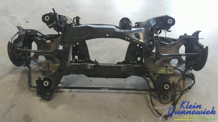 Używane Os tylna 4x4 Volvo V60 Cena € 995,00 Procedura marży oferowane przez Klein Gunnewiek Autodemontage & Motorentechniek