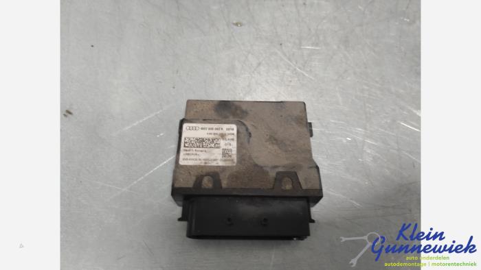 Usagé Boitier pompe à carburant Audi Q7 Prix € 54,00 Règlement à la marge proposé par Klein Gunnewiek Autodemontage & Motorentechniek