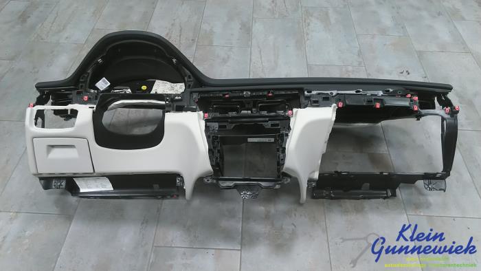 Używane Panel BMW X5 Cena € 841,00 Procedura marży oferowane przez Klein Gunnewiek Autodemontage & Motorentechniek