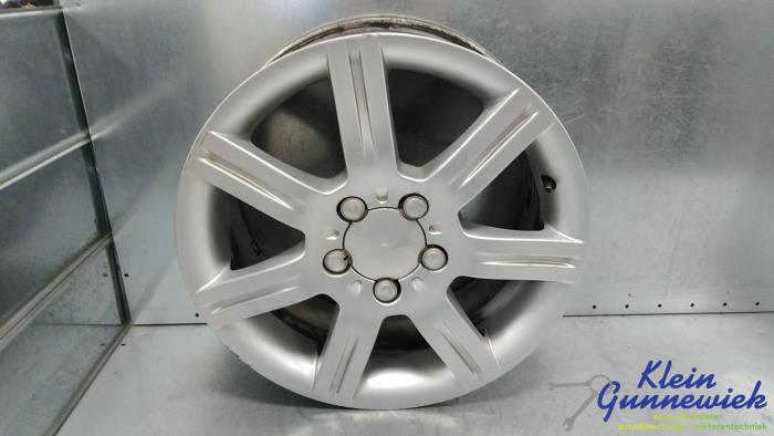 Używane Obrecz Seat Altea Cena € 36,00 Procedura marży oferowane przez Klein Gunnewiek Autodemontage & Motorentechniek
