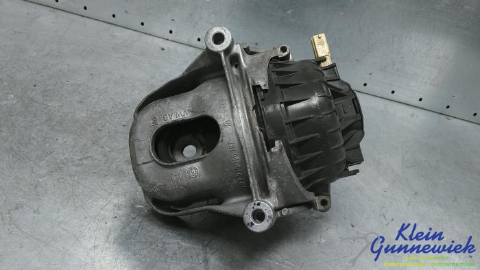 Used Engine mount Audi Q5 Price € 95,00 Margin scheme offered by Klein Gunnewiek Autodemontage & Motorentechniek