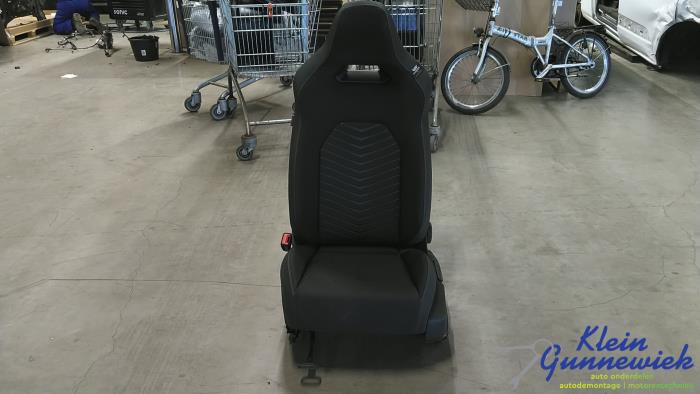 Używane Fotel lewy Cupra Born Cena € 495,00 Procedura marży oferowane przez Klein Gunnewiek Autodemontage & Motorentechniek