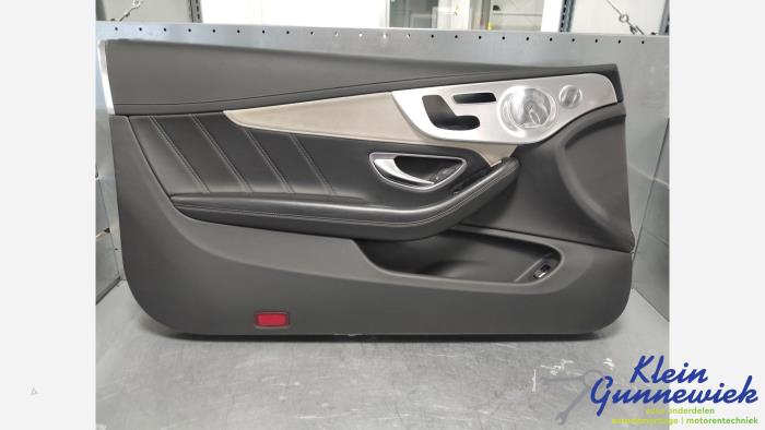 Usados Tapizado de puerta de 2 puertas izquierda Mercedes C-Klasse Precio € 245,00 Norma de margen ofrecido por Klein Gunnewiek Autodemontage & Motorentechniek